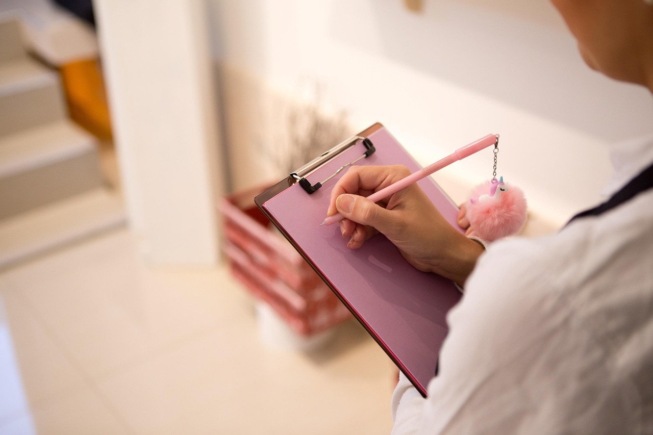 The careful reader guide to organizing project notes